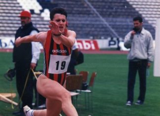 Vera Bregu nderohet me titullin “Mjeshtre e Madhe” nga Presidenti i Republikës