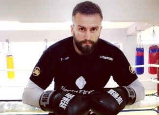 Kristian Shytani i jep lamtumirën Vllaznisë. Udhëton drejt Amerikës