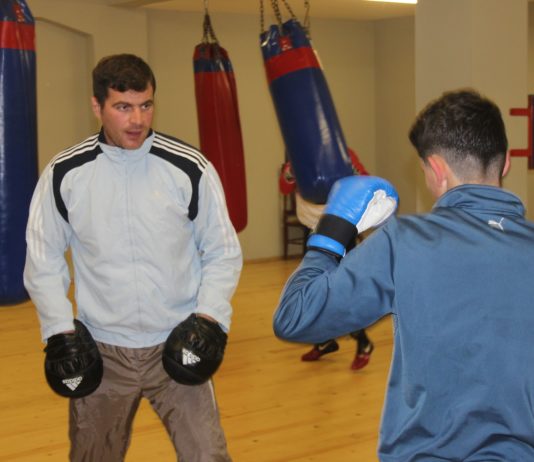 Sermi: Vllaznia synon titullin edhe me boksierët 18 vjeçarët