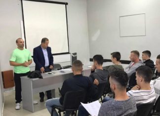 Erkand Qerimaj “lë” peshëngritjen. Nis një tjetër punë