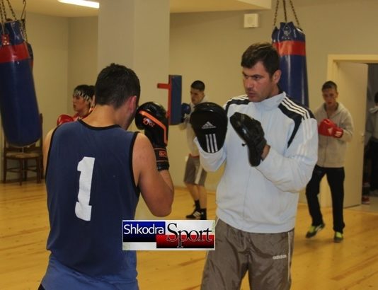 Shkodra mirëpret edhe kampionatin e boksit për 18 vjeçarët