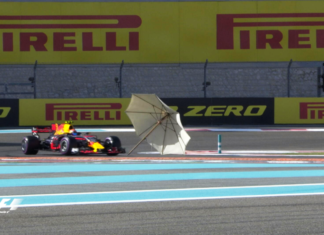 Panik gjatë provave, çadra e plazhit fluturon në pistë, evitohet tragjedia