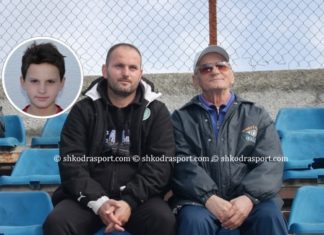 “Dinastia Bizi” vazhdon. Në fushë Sabioni, në tribunë Sabahi e Brikenoja