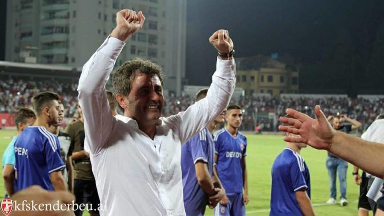 Daja lë Skënderbeun, merr drejtimin e Flamurtarit