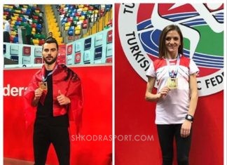 Absurditeti! Ambasada Amerikane uron Smajlajn e Gegën, institucionet shqiptare “harrojnë” ta bëjnë një gjë të tillë