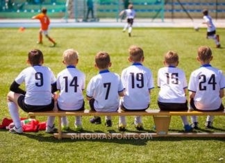 MOS E LINI PA LEXUAR/ LETRA E NJË LOJTARI TË FUTBOLLIT DEDIKUAR BABAIT TË VET