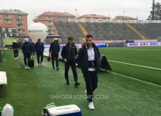 Vajushi dhe Llullaku spektatorë, Aliji dhe Veseli të pakalueshëm!