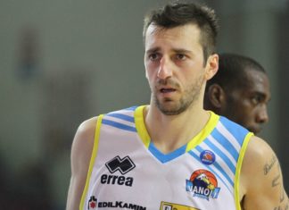 Klaudio Ndoja, shkodrani që i shpëtoi plumbave të 97-ës, duke u bërë një “yll” basketbolli