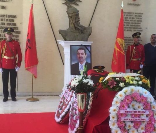 I jepet lamtumira e fundit ish-kampioni i boksit