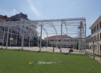 Gjimnazi “28 Nëntori” me një fushë të re polisportive