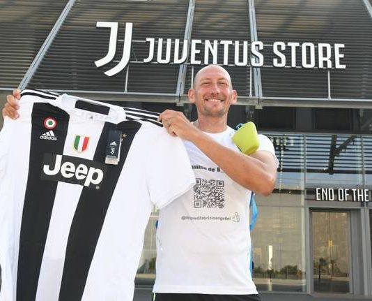 Çmenduria e tifozit juventin, 3 ditë rrugë në këmbë për të takuar Ronaldon