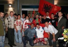 FOTO/ Erkand QERIMAJ kthehet 12 vite pas në kohë, kujton pritjen në Rinas pa titullit kampion bote