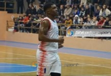 Austin Dasent, amerikani që spikati menjëherë tek Vllaznia. Shënoi 25 pikë ndaj Teutës