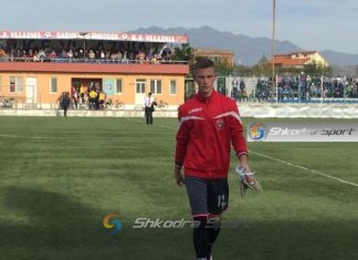 Kristi Qarri, Vllaznia beson tek portieri 18 vjeçar