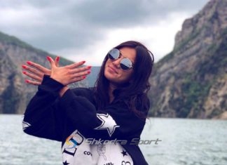 Futbollistja shkodrane bën shqiponjën dhe tërheq vëmendjen me këtë foto