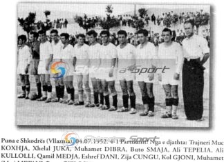 Publikohet për herë të parë/ Në foto Vllaznia e vitit 1952 kur mundte 4-1 Partizanin