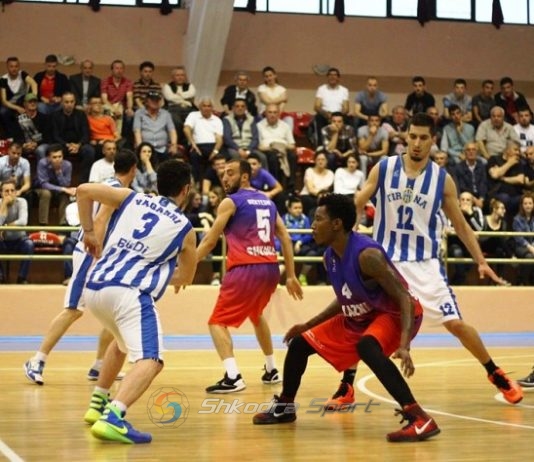 Vllaznia-Tirana të shtunën në “Qazim Dervishi”. Shkodranët me besim tek fitorja