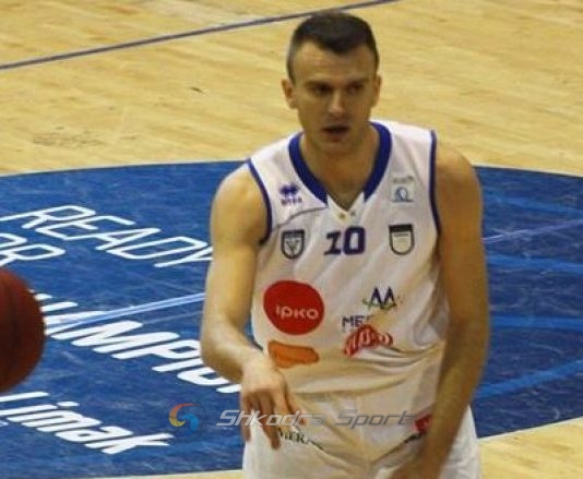 Alarmi i Shimës: Basketbolli në kushte skandaloze, nuk ke dëshirë as të zhvishesh e të luash