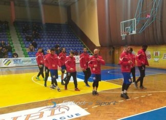 Vllaznia mirë me trepikëshat, dobët me mbrojtjen në zonë