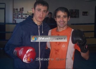 FOTO-LAJM/ Artur Gavoçi & Jetmir Kuçi, 23 tituj kampion në një foto