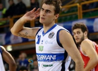 Fyerje raciste në Itali ndaj basketbollistit shkodran