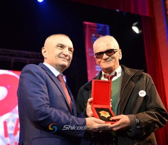 Nesër Sabah BIZI merr çmimin e madh nga Presidenti i Republikës