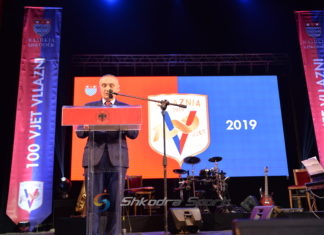 Edhe presidenti Meta “tifoz” me Vllazninë: Shpresoj që ajo të rikthehet sa më shpejt