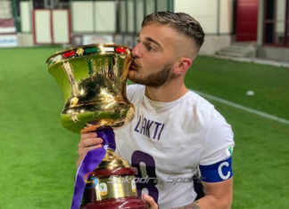 Kapiteni shkodran i Fiorentinës ngre i pari lart Kupën e Italisë