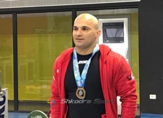 Kërkon historinë në peshën e re 73 kg, Erkand Qerimaj sot në pedanën e Botërorit