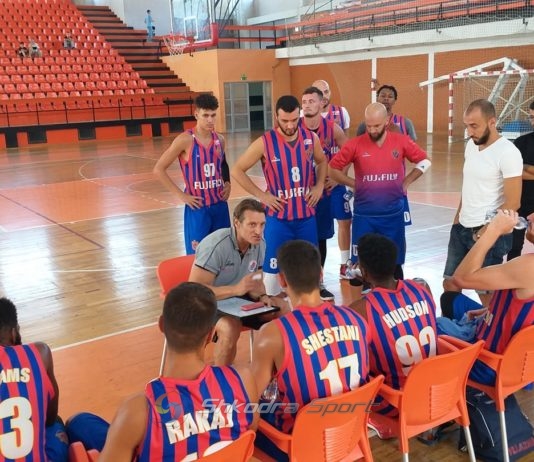 Vllazninë ‘nuk e mbajnë gjunjët’. Humb në sekondat e fundit ndaj Bashkimit të Prizrenit