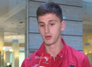 Rrëfimi i Kumbullës: Ëndrra për fanellën kuqezi familja u emocionua shumë