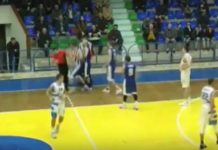 Masakroi me grushte arbitrin, policia arreston basketbollistin e Tiranës
