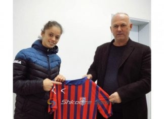 Jehona Shala është futbollistja më e re e Vllaznisë