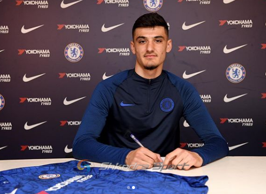 Lajmi i madh për Kombëtaren, Armando BROJA firmos kontratë profesionisti me Chelsea