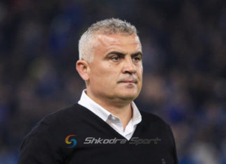 E HABITSHME/ U dha Kupën, në Durrës mendojnë zëvendësimin e Edi Martinit