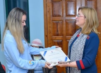‘Ti Je Shembull’, futbollistja e ‘Juban Danja’ Paula Jaku nderohet me titullin ‘Mirënjohje’