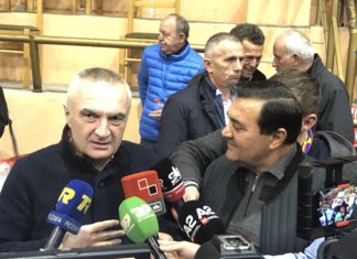 Ilir META i kënaqur me atmosferën e ndeshjes Vllaznia-Tirana: Ngjyra blu e përbashkëta e ekipeve, ja me kë bëj tifoz