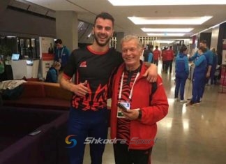 Izmir Smajlaj dedikim prekës për ditëlindjen e trajnerit të tij