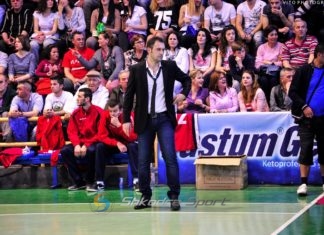 Ish- basketbollisti dhe trajneri i Vllaznisë Adrian Nexhimi sot ka ditëlindjen