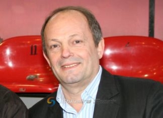 60 vite sot për ‘trajnerin e shekullit’ në pingpong, Tonin Binoshi