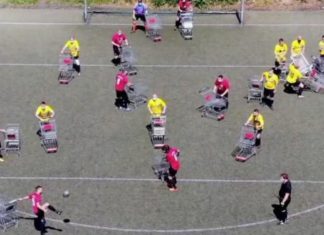 Gjermanët janë unikal, ndeshje futbolli me karroca për të sfiduar pandeminë