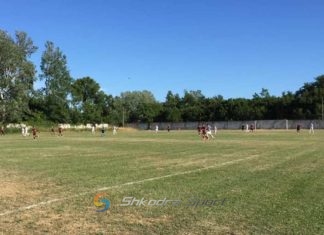 Ada përmbys gjithçka në pesë minutat e fundit. Protagonist ësht Ardi Frroku