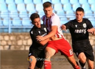 17 vjeçari shkodran Andreas Ndoj firmos kontratë profesioniste me Olimpiakos