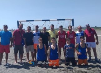 Zhvillohet aktiviteti ‘beach handball’ në Velipojë