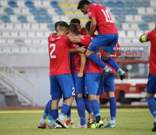 Vllaznia e mbyll në avantazh 2-1 pjesën e parë ndaj Besëlidhjes