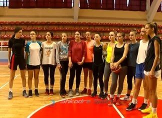 Pas 7 muajsh, rihapen dyert e pallatit të sportit ‘Qazim Dervishi’