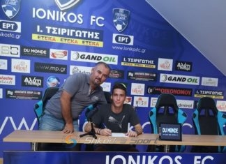 Portieri 17 vjeçar shkodran Kristian Rroku firmos me ekipin e parë të IONIKOS në Greqi