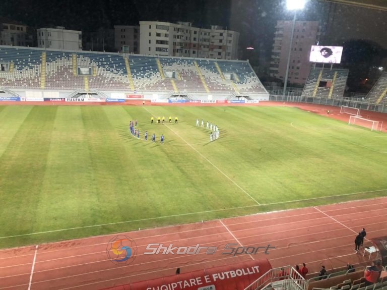 Nis ndeshja në Shkodër, shikoni si rreshtohet Vllaznia dhe Kukësi