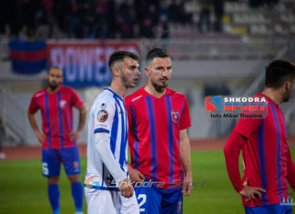 Sfida me Vllazninë, Shehi sposton mesfushorin në mbrojtje