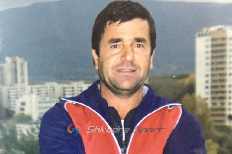 PERSONAZH/ Muhamet Tuzi, trajneri i peshëngritësve kampionë